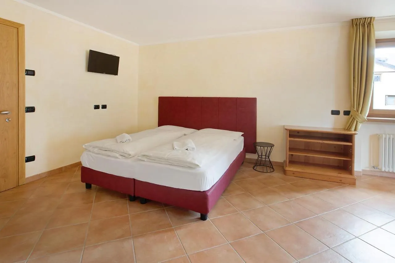 Chalet Anna Stella Alpina リヴィーニョ 0*,  イタリア